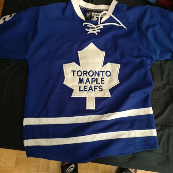 Authentic Versteeg Leafs Jersey - Picture 1 of 1